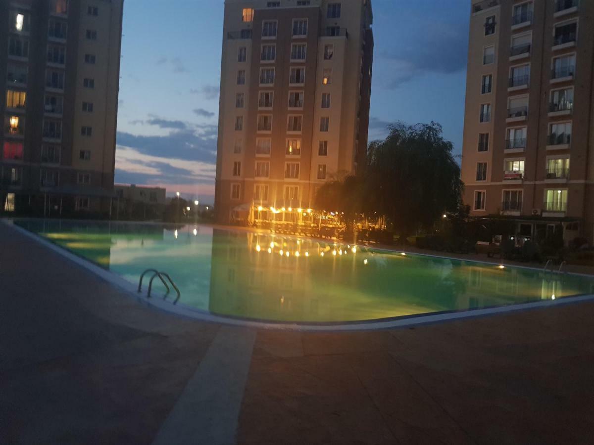 Luxury Apartment With Pool In North Bucharest Cretuleasca Екстер'єр фото